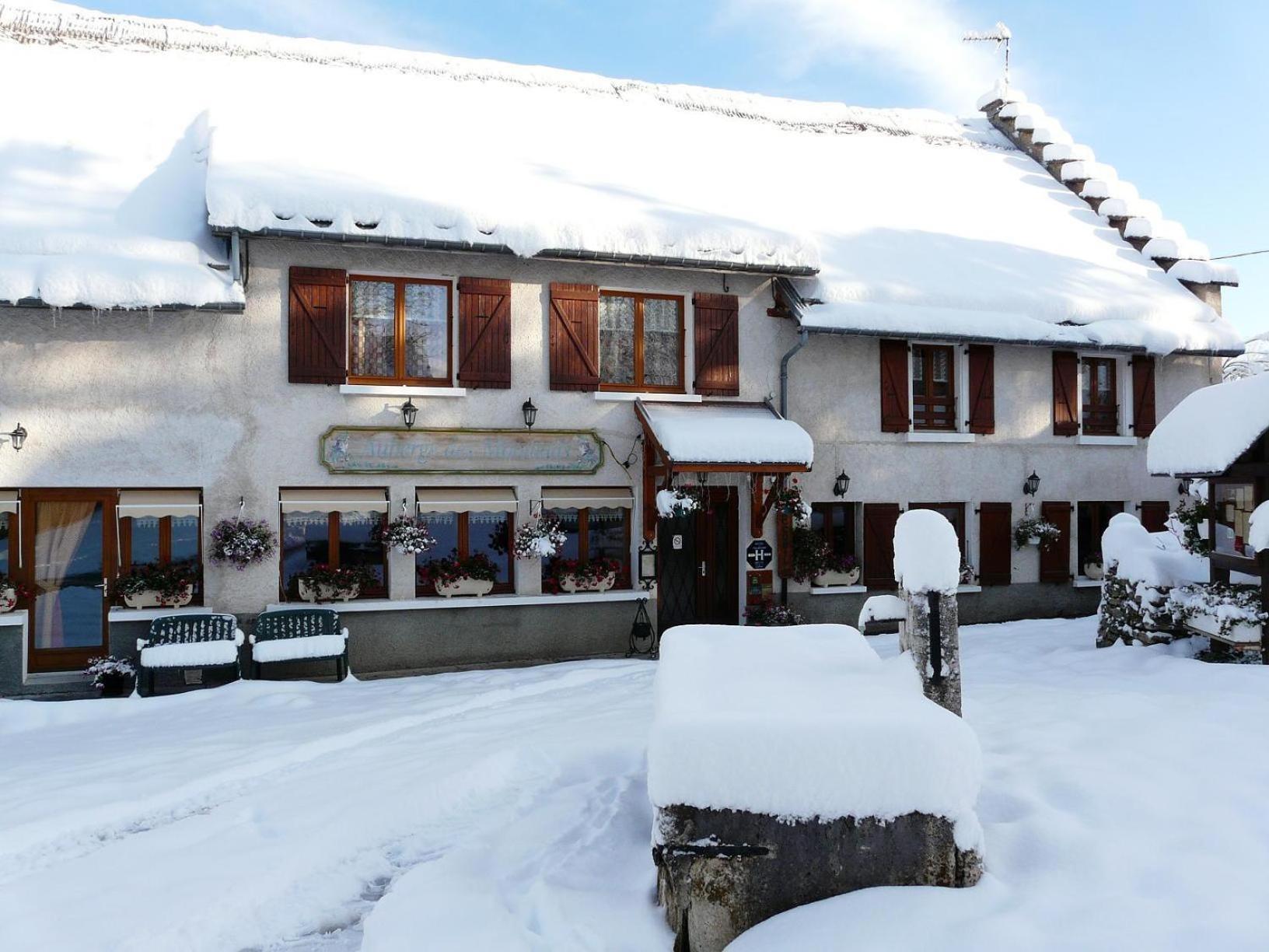 Auberge Des Montauds - Hotel & Restaurant Віллар-де-Лан Екстер'єр фото