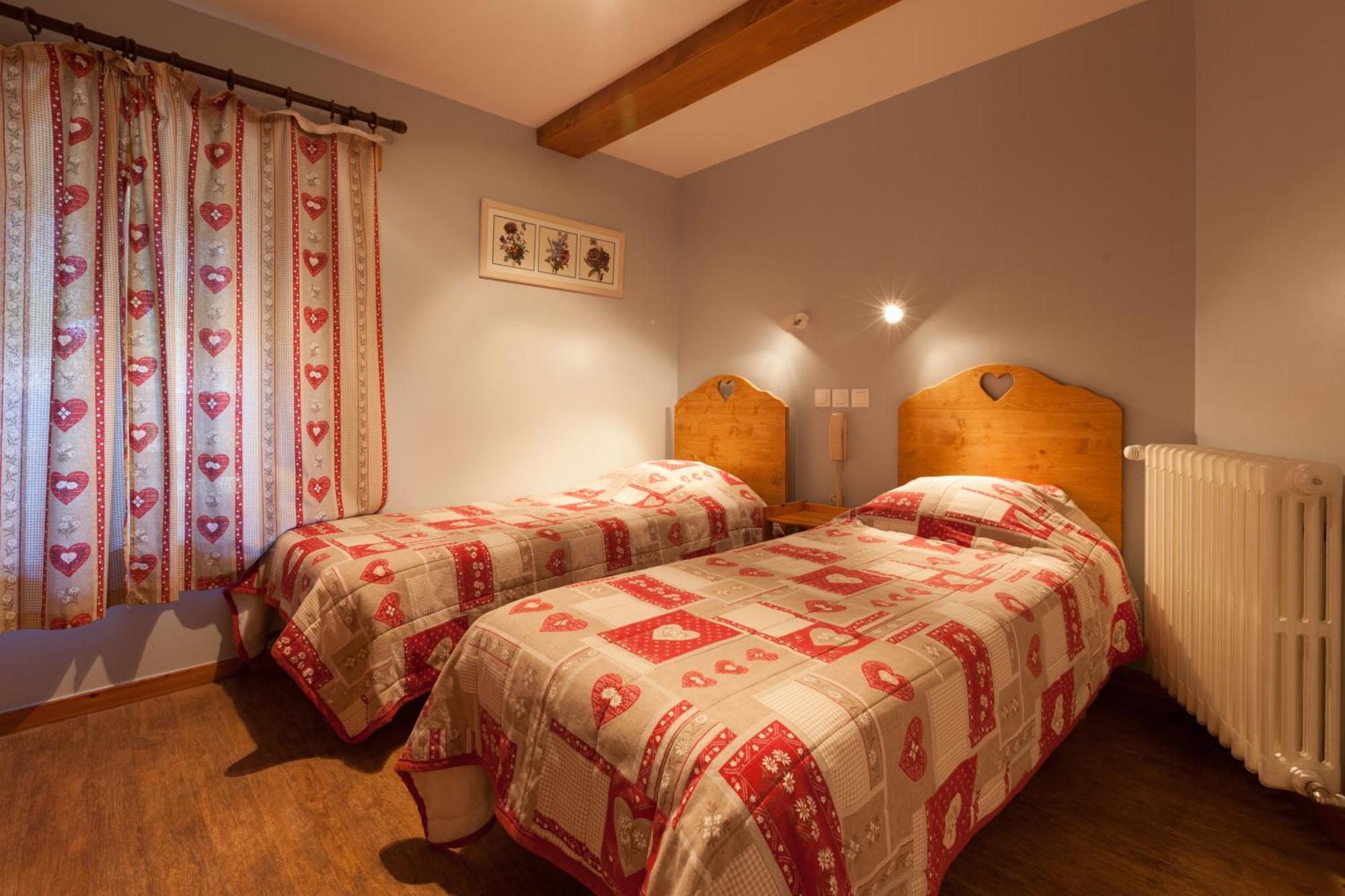 Auberge Des Montauds - Hotel & Restaurant Віллар-де-Лан Номер фото
